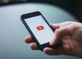 Apa Hukum Pejabat Negara Menerima Uang dari YouTube?