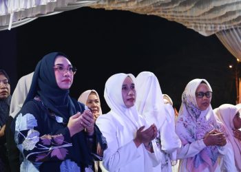 Ketua TP PKK Tanbu Hadiri Tabligh Akbar Sinergitas Merah Putih