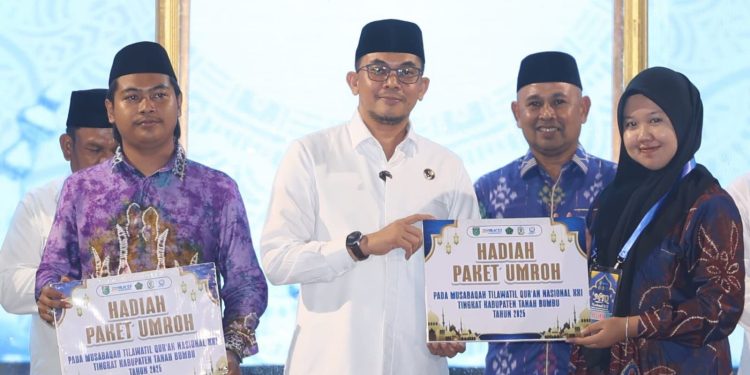 Bupati Tutup MTQN XXI Tanah Bumbu, Sediakan 10 Paket Umrah untuk Peserta Berprestasi