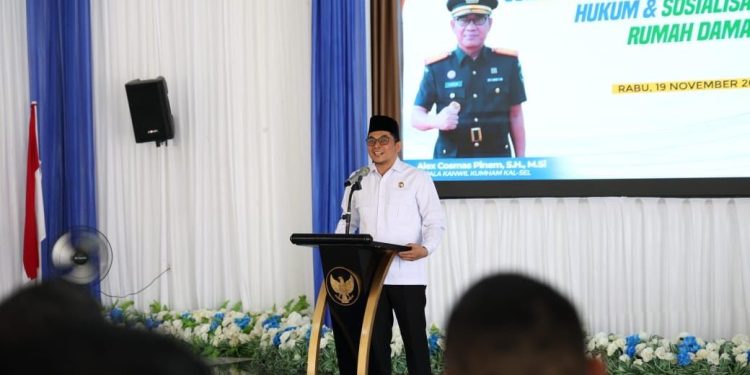 Bupati Serahkan SK dan STR Posbakum, Dorong Layanan Hukum Lebih Merata