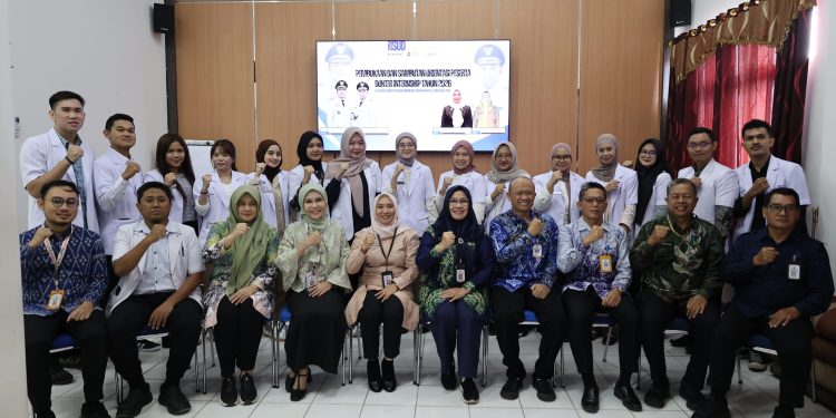16 Dokter Internship Mulai Bertugas di Tanah Bumbu, Pemkab Gelar Orientasi 2026