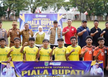 Bupati Tanah Bumbu Buka Turnamen Sepak Bola Piala Bupati 2026