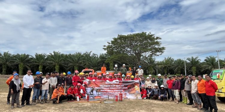 BPBD Tanah Bumbu Latih 46 Karyawan Perusahaan Tangani Kebakaran Lahan dan Bangunan