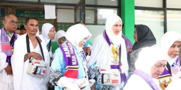 185 Jemaah Haji Tanah Bumbu Kloter BDJ 18 Diberangkatkan ke Tanah Suci