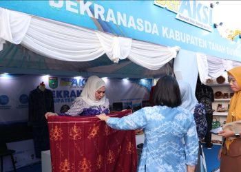 Dekranasda Tanah Bumbu Pamerkan Sasirangan Pulau Burung di Tala Craft 2026