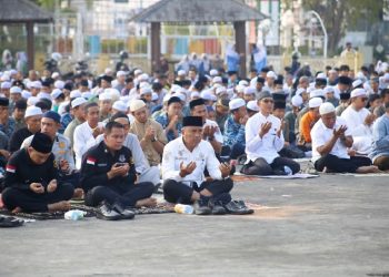 Salat Istisqa Digelar di Kotabaru, Warga Berdoa agar Hujan Segera Turun