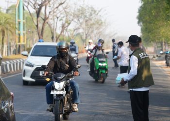 Kabut Asap Karhutla, Pemkab Tanah Bumbu Bagikan Masker Gratis